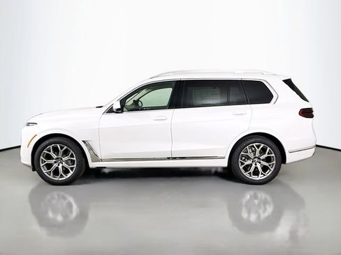 New 2026 BMW X7 xDrive40i w/ Premium Package image 4