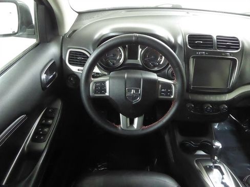 Used 2015 Dodge Journey Crossroad w/ Flexible Seating Group image 10