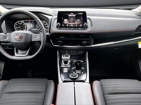 Used 2026 Nissan Rogue SV image 5