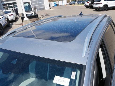 New 2025 Volkswagen Taos SEL image 6