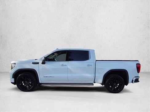 Used 2022 GMC Sierra 1500 Denali RWD image 8