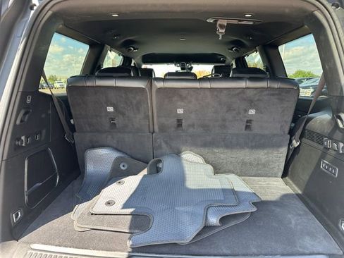 Used 2023 Jeep Wagoneer Series III w/ Convenience Group I image 9