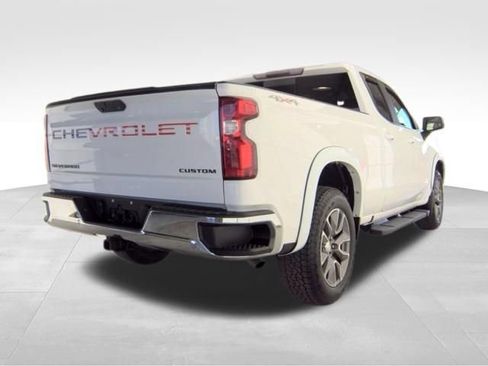 Used 2019 Chevrolet Silverado 1500 LT w/ All-Star Edition AWD/4WD image 7