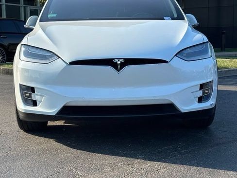 Used 2018 Tesla Model X 100D AWD/4WD image 2