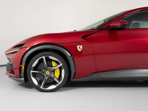 Used 2025 Ferrari Purosangue AWD/4WD image 11