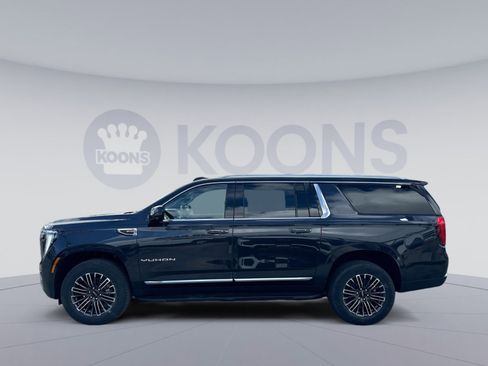 New 2026 GMC Yukon XL Elevation image 2