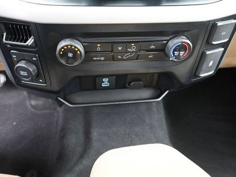 Used 2023 Ford F150 XLT AWD/4WD image 30