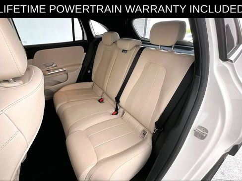 Used 2025 Mercedes-Benz GLA 250 4MATIC image 34