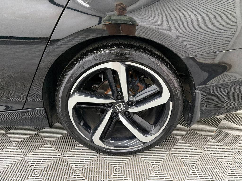 Used 2018 Honda Accord Sport image 19