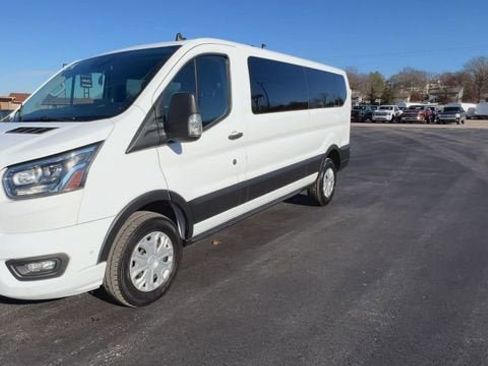 Used 2023 Ford Transit 350 XLT image 4
