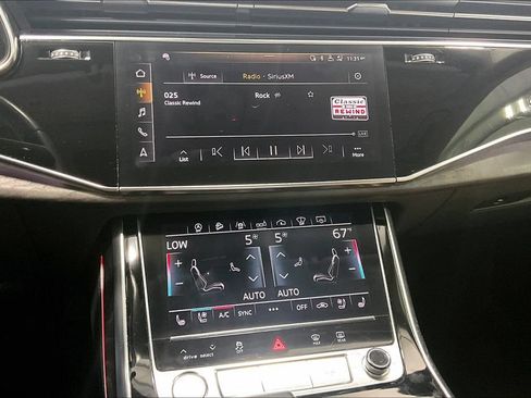 Used 2019 Audi Q8 Prestige AWD/4WD image 24