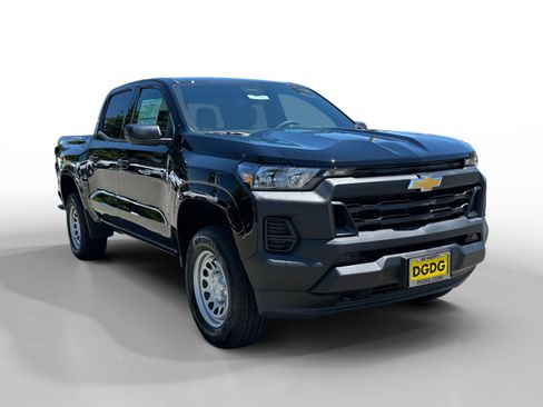 New 2026 Chevrolet Colorado W/T w/ Advanced Trailering Package AWD/4WD image 7