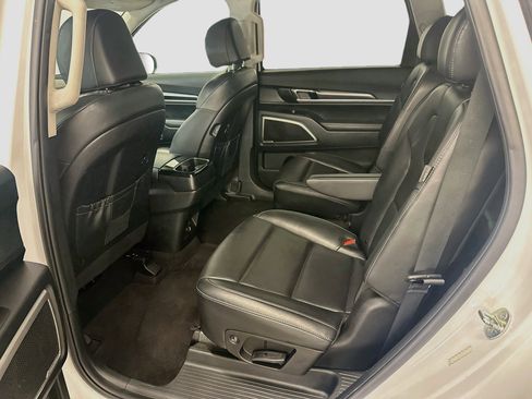 Used 2025 Kia Telluride S AWD/4WD image 30