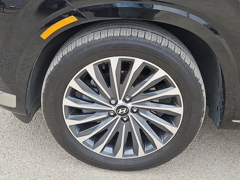 Used 2025 Hyundai Palisade Calligraphy image 13