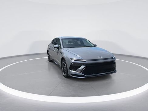 New 2026 Hyundai Sonata SEL FWD image 2