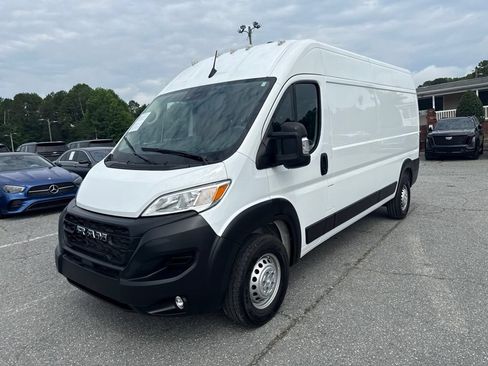 Used 2026 RAM ProMaster 2500 w/ Convenience Group FWD image 1