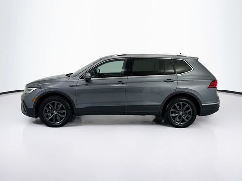 Used 2023 Volkswagen Tiguan SE FWD image 8