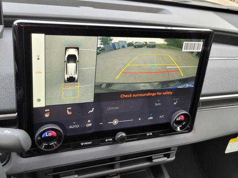 New 2026 Subaru Solterra image 9