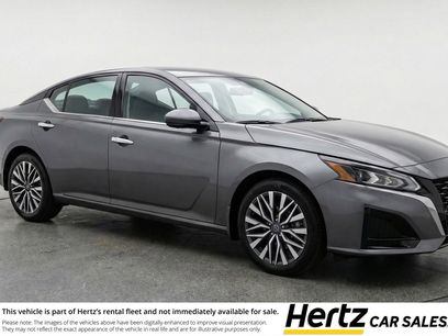 Used 2025 Nissan Altima 2.5 SV
