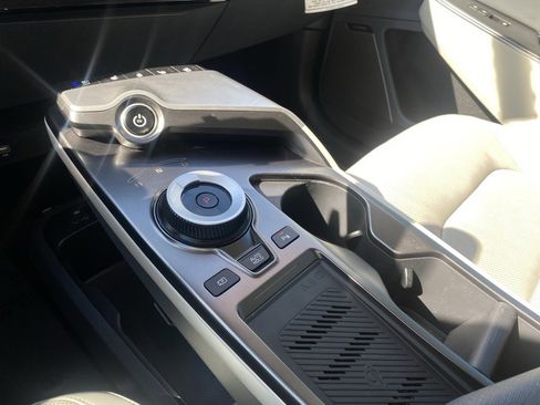 Used 2024 Kia EV6 Wind image 19