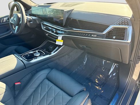 New 2026 BMW X5 sDrive40i w/ M Sport Package RWD image 14