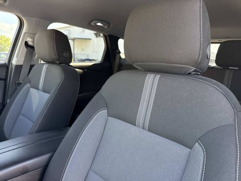 Used 2023 Chevrolet Blazer LT FWD image 22