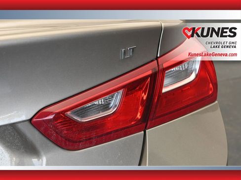 Used 2025 Chevrolet Malibu LT image 11