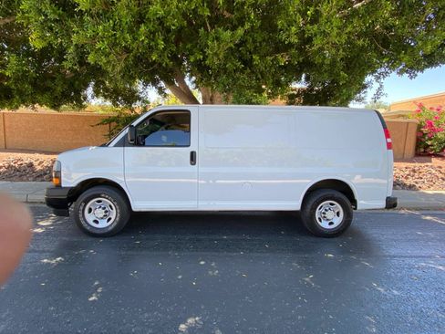 Used 2022 Chevrolet Express 2500 w/ Enhanced Convenience Package RWD image 52