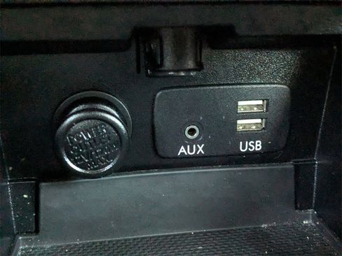 Used 2016 Subaru Legacy 2.5i Premium image 24