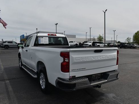 Used 2025 Chevrolet Silverado 1500 W/T image 5