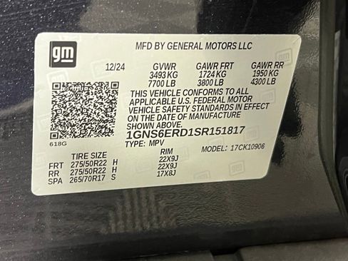 Used 2025 Chevrolet Suburban RST image 40