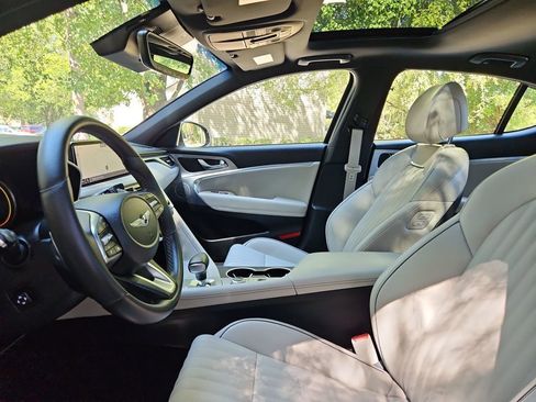 Used 2023 Genesis G70 2.0T w/ Sport Prestige Package image 26