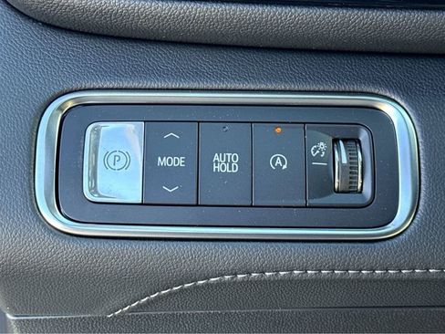 New 2026 Buick Enclave Avenir w/ Super Cruise Package FWD image 11