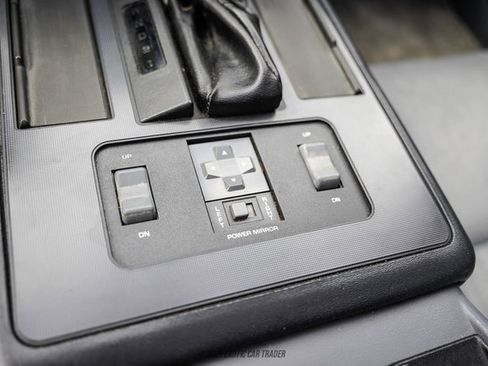 Used 1988 Pontiac Fiero GT RWD image 43