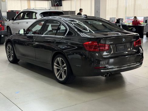 Used 2018 BMW 330i xDrive Sedan AWD/4WD image 4