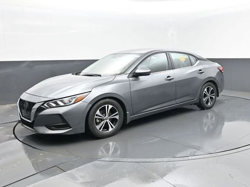 Used 2020 Nissan Sentra SV image 1