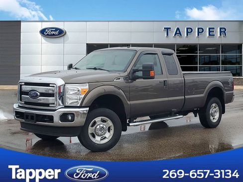 Used 2016 Ford F250 XLT w/ XLT Value Package image 1