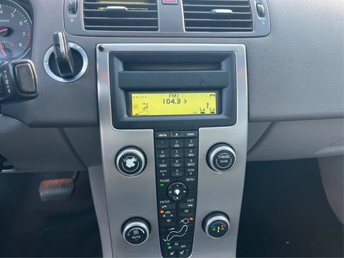 Used 2010 Volvo S40 2.4i image 15