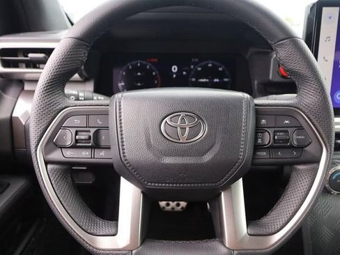 Used 2024 Toyota Tacoma TRD Sport image 10