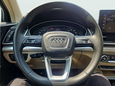 Used 2024 Audi Q5 2.0T Premium AWD/4WD image 32