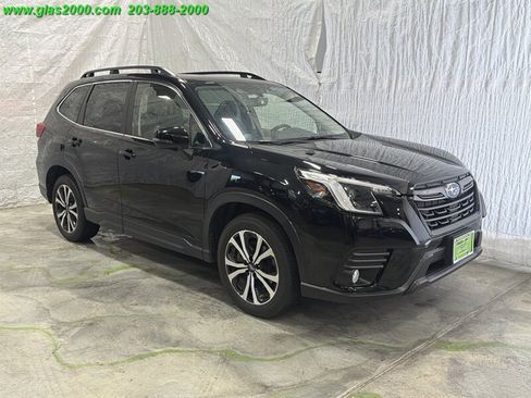 Used 2023 Subaru Forester Limited AWD/4WD image 2