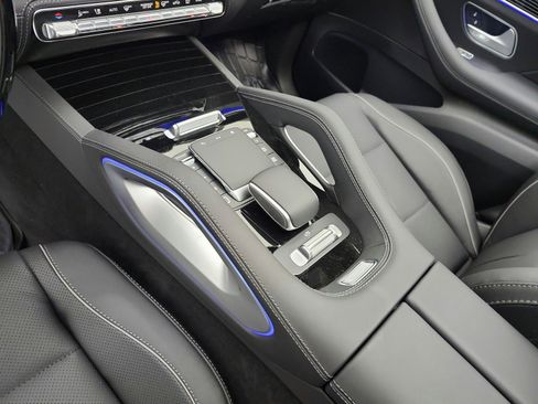 New 2026 Mercedes-Benz GLS 580 4MATIC image 10