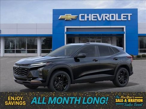 New 2026 Chevrolet Trax ACTIV w/ Sunroof Package image 2