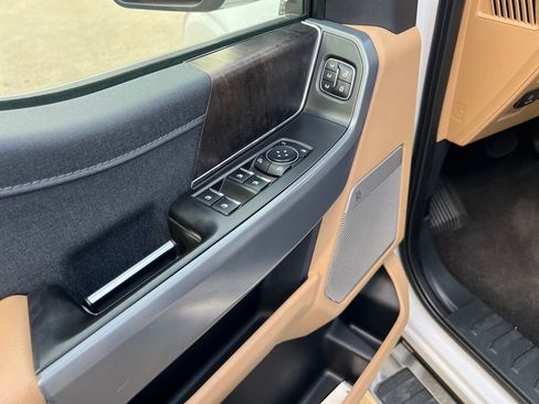 Used 2023 Ford F150 Lariat image 12