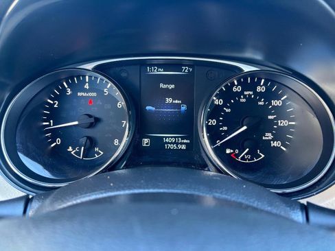 Used 2016 Nissan Rogue S w/ Appearance Package image 14