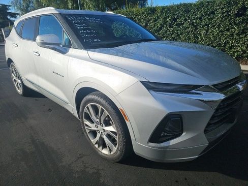 Used 2019 Chevrolet Blazer Premier w/ Sun and Wheels Package image 2