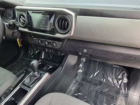 Certified 2018 Toyota Tacoma SR5 RWD image 20
