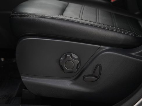 Used 2019 Ford EcoSport Titanium FWD image 21