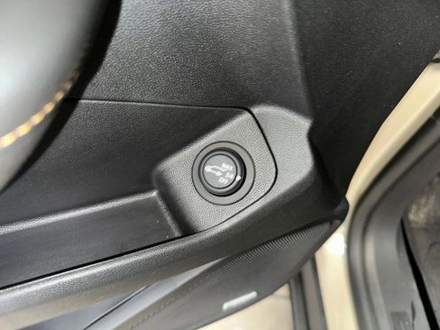 Certified 2022 GMC Terrain AT4 w/ Infotainment Package II image 10