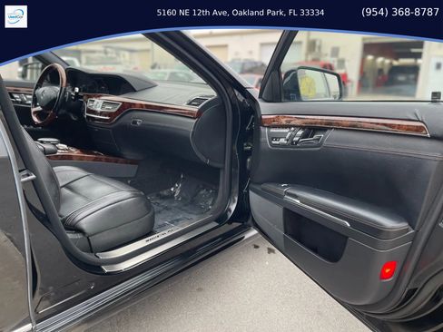 Used 2012 Mercedes-Benz S 63 AMG image 32